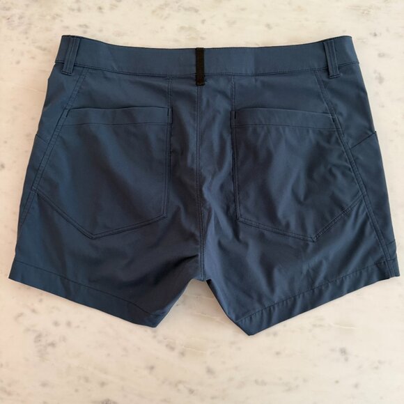 Arc'teryx Kyla Short - Exosphere (size 4) - Picture 3 of 3